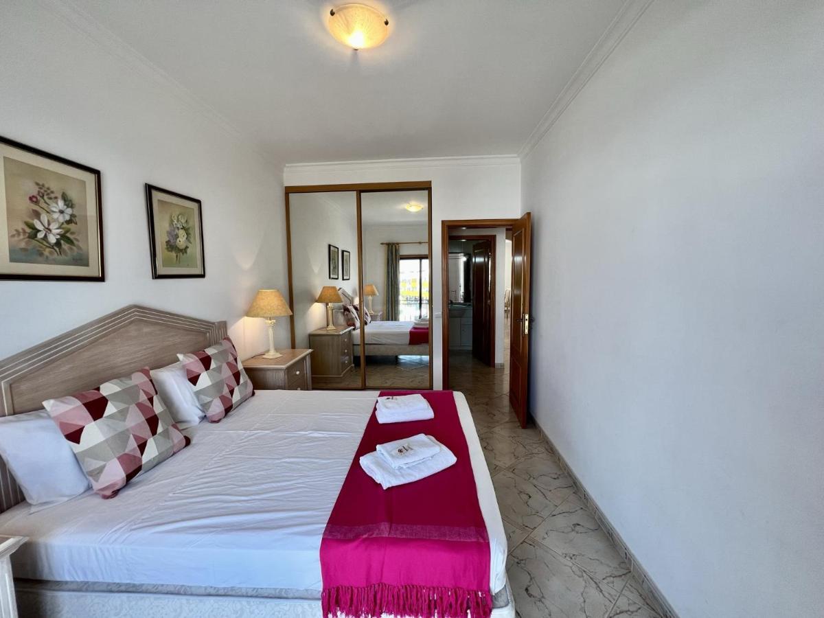 Apartament Quarteira Elegant With Pool By Homing Zewnętrze zdjęcie