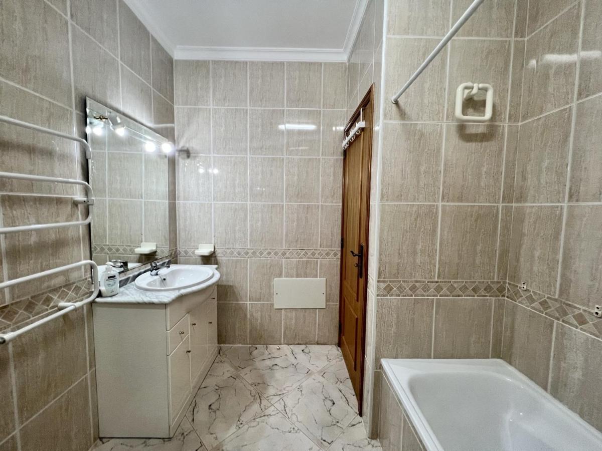 Apartament Quarteira Elegant With Pool By Homing Zewnętrze zdjęcie